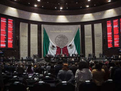 Avanza en comisiones del Senado la reforma para reducir la jornada laboral
