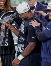 Foto descriptiva de: Kenneth Walker III hace historia y es el MVP del Super Bowl LX