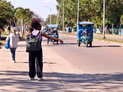Cuba se encamina a su "hora cero": colapsan turismo, transporte, servicios y hospitales