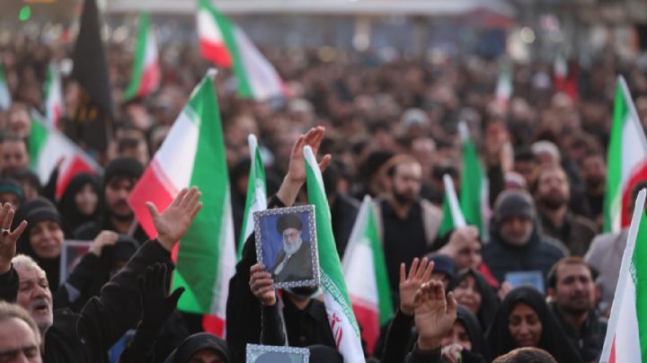 ¿Cómo se elige al líder supremo de Irán y quiénes son los favoritos?