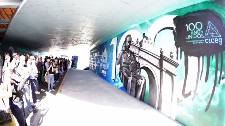 Grafitean los 100 años de la Industria del Calzado debajo del Puente del Amor