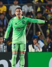 Foto descriptiva de: El triste mensaje de Malagón y América confirma la gravedad de su lesión