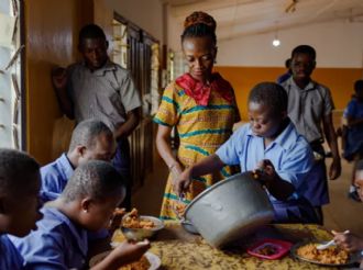 Vencer el silencio: Gladys enseña a niños con discapacidad a frenar abusos