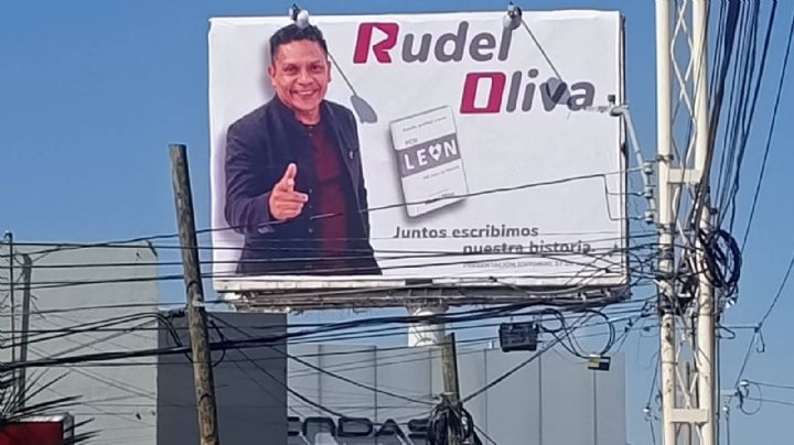 Morena prohíbe anuncios a políticos antes de campañas: Rudel Oliva retira los suyos