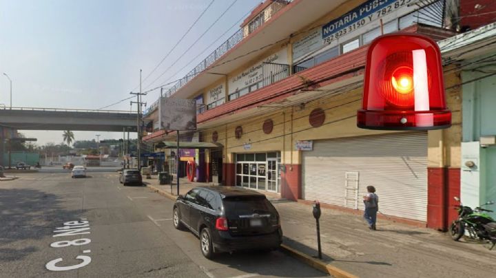 Atacan a balazos a maestra y su hija en el centro de Poza Rica