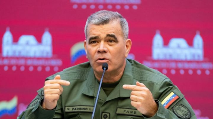 Delcy Rodríguez corre al chavista Vladimir Padrino del ejército de Venezuela