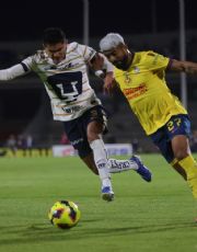 Foto descriptiva de: América pierde el Clásico Capitalino; Pumas gana de último minuto