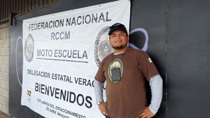 Queremos evitar accidentes: "Vito", instructor de la única motoescuela gratuita en Veracruz