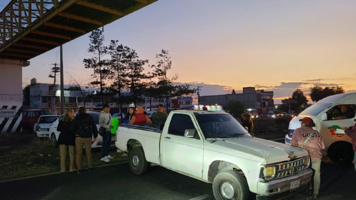 Bloqueo en la carretera Pachuca-Actopan por adolescente desaparecida; aquí los detalles