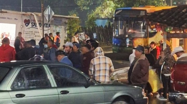 Cierran carretera Orizaba–Zongolica; bloqueo afecta paso hacia 9 municipios de Veracruz