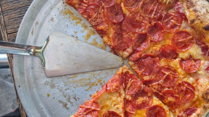 Una pizza en la Zona Rosa y mi padre en Recoleta