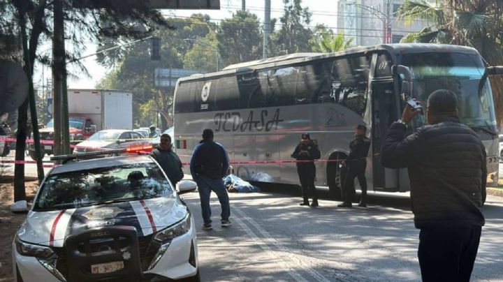 Ciclista muere arrollado por un autobús en Eduardo Molina y Talismán; hay afectación vial