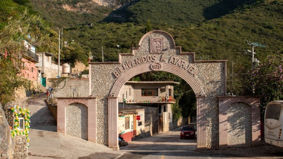Atarjea tiene para hoy altas probabilidades de lluvia.