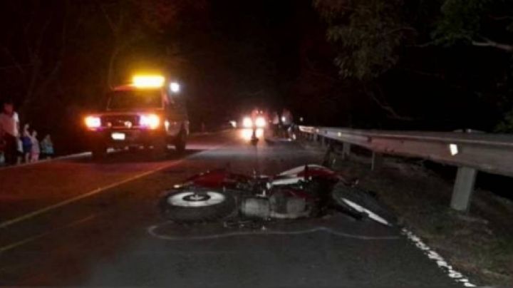 Muere motociclista al derrapar y ser arrollado, su sobrino resulta ileso, en Irapuato