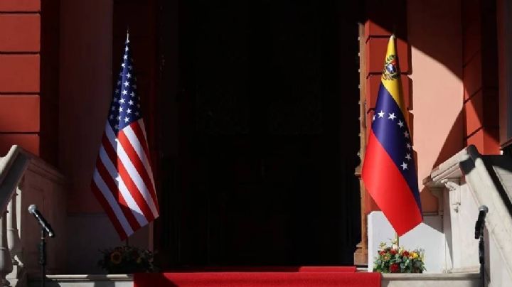 Embajada de EU reanuda oficialmente operaciones en Venezuela