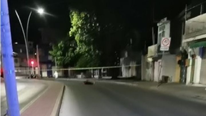 Muere pareja al impactarse su motocicleta contra un poste en Irapuato