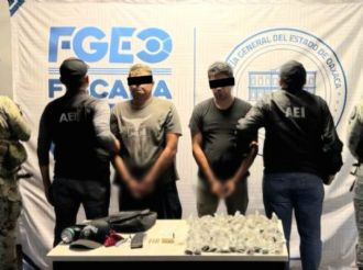 Detienen a "El Quico" y "El Yiyo" de "Los Rusos" afuera de una escuela en Oaxaca