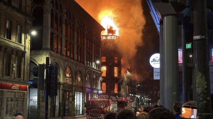 Incendio en tienda de vapeo provoca colapso de estación de trenes en Escocia