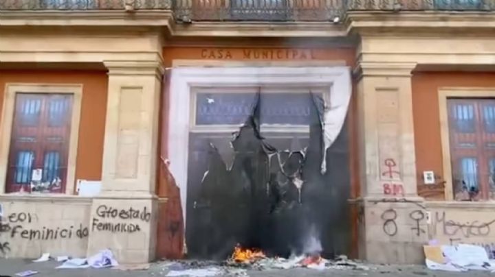 Eran falsas las puertas que quemaron en la Presidencia Municipal