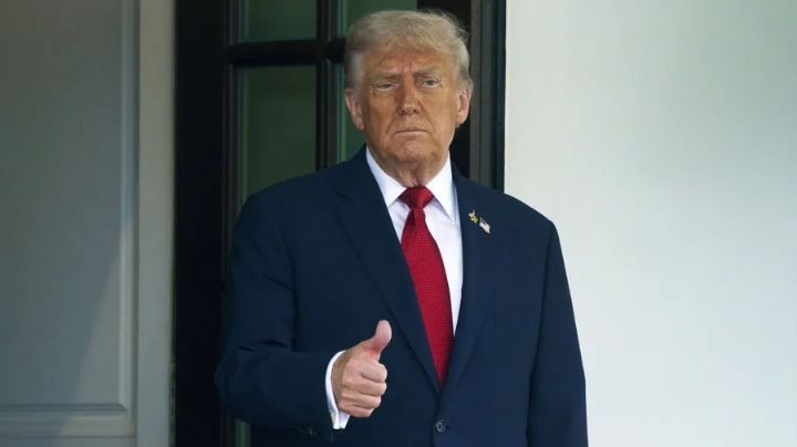 Donald Trump afirma que Irán pidió “alto al fuego”; Teherán lo niega