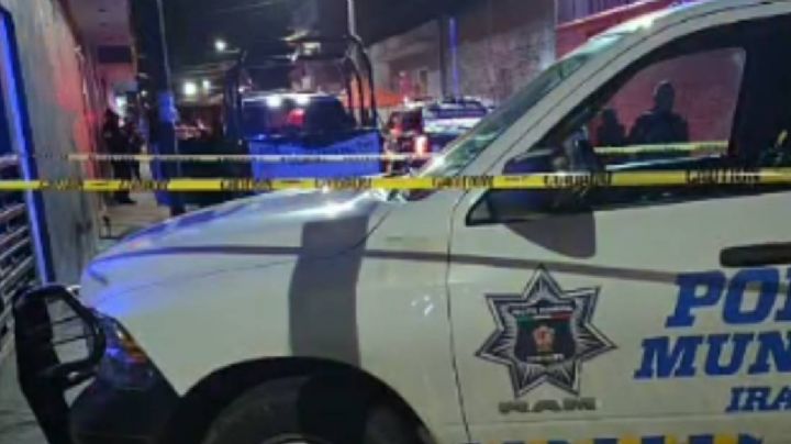 Motosicarios asesinan a mujer en su puesto de churritos, en Irapuato