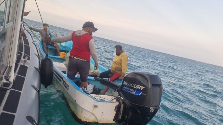 Así fue el rescate de la Secretaría de Marina a pescadores de Veracruz en Isla Verde