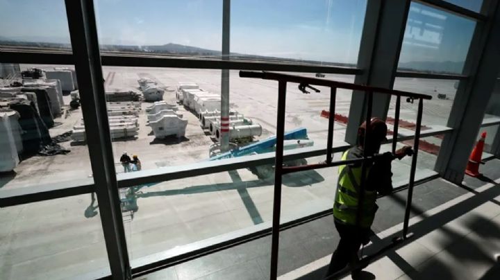 Advierte SICT a Magnicharters revocación del título de concesión