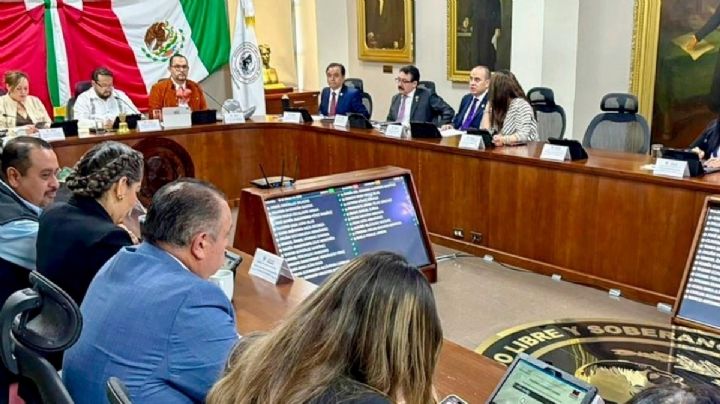 Congreso local propone reducir 300 regidurías para ahorrar más de 266 mdp