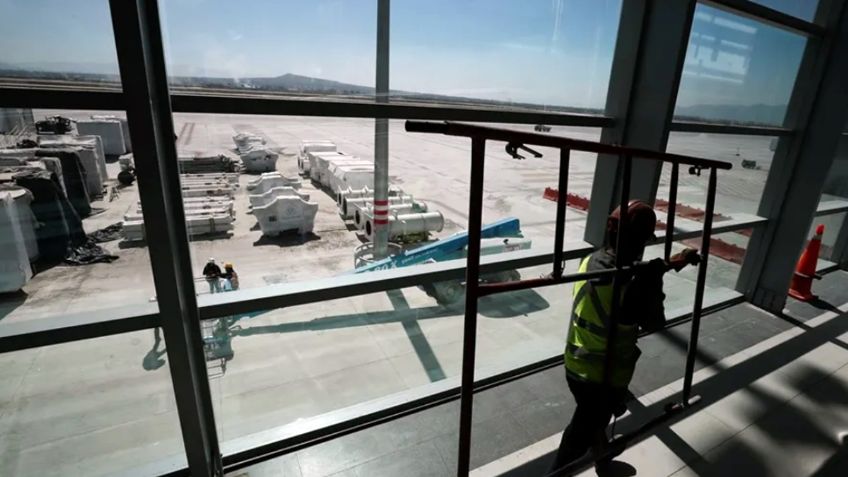 Advierte SICT a Magnicharters revocación del título de concesión