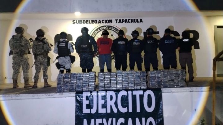 Sorprenden a hombre con 202 paquetes de cocaína escondidos en doble fondo de un Jeep
