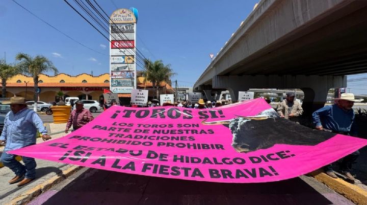 Taurinos de Hidalgo advierten batalla legal y en las calles contra prohibición de corridas