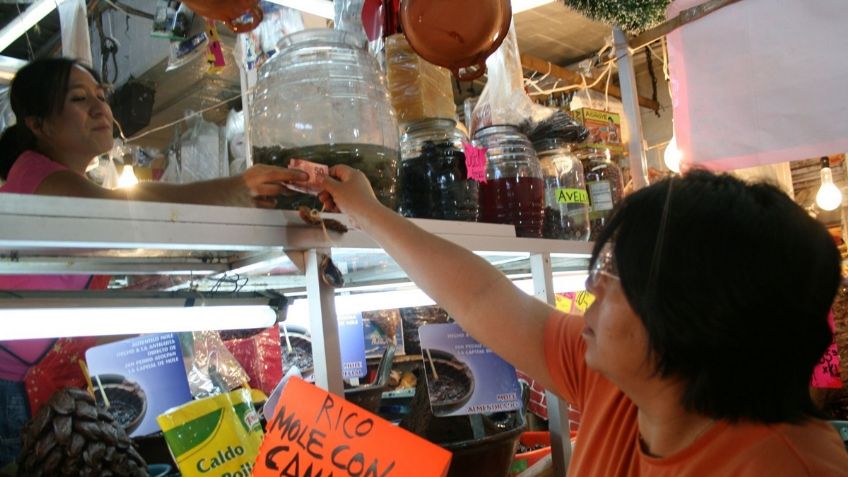 Gasto de mexicanos crece 2.1%, pero se desacelera en el corto plazo: Inegi