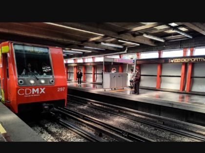 Balean a chofer de Sarah Bustani y causan caos en el Metro