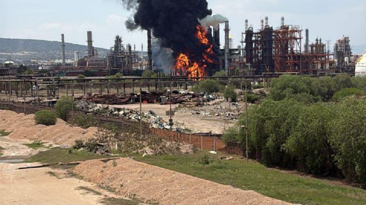 Estruendo y columna de humo en la Refinería de Tula alertan a la población