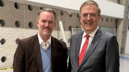 Foto que representa a Sheinbaum recibe este lunes al representante comercial de EU