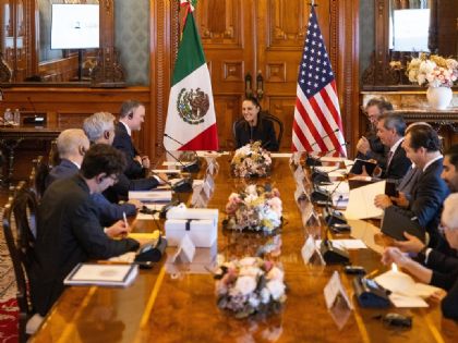 Sheinbaum se reúne con Jamieson Greer rumbo a revisión del TMEC