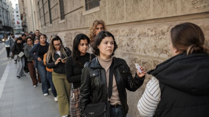 En España, la regularización la pelean ellas