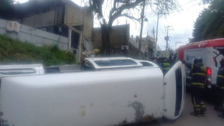Volcadura de transporte escolar deja 15 alumnos lesionados en Cuajimalpa