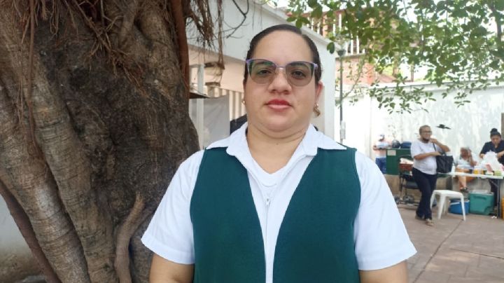 Milagros protesta en Veracruz por salario justo; es enfermera especialista y apenas gana el mínimo