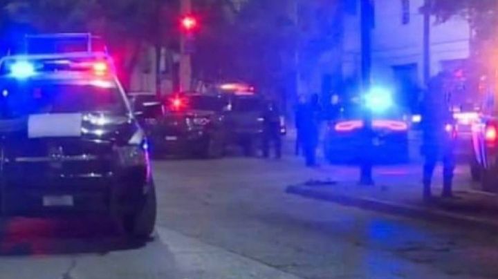 Asesinan a balazos a hombre afuera de negocio de hamburguesas