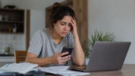 Foto que representa a El riesgo de las apps financieras: así perdió una mujer acceso a sus ahorros