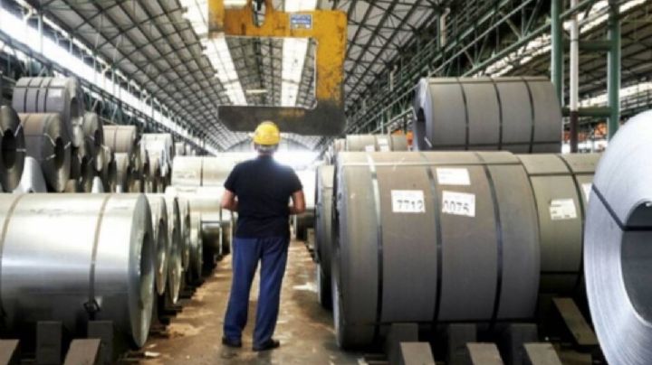 Sheinbaum anuncia acuerdo para fortalecer producción nacional de acero