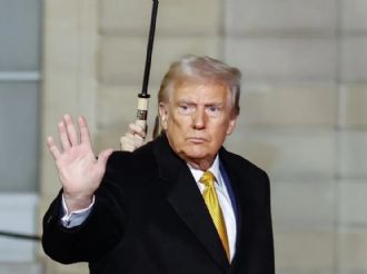 Trump plantea subir 40% el gasto militar y recortar programas sociales