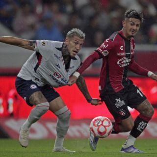 Cruz Azul gana la ida de los cuartos de final de Liga MX: así fue el polémico partido contra Atlas