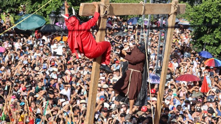 Alrededor de 30 mil personas vieron el ahorcamiento de Judas en Purísima del Rincón