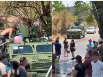 Video| Militares reciben su sábado de gloria en Guerrero: pobladores los bañan