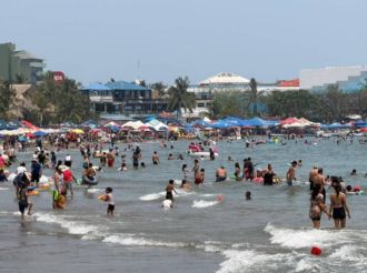 Sheinbaum rechaza que continúa derrame de hidrocarburos en el Golfo