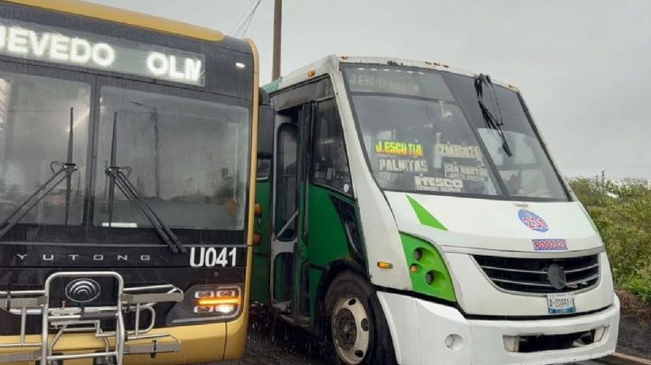 Choca camión Quetzalli en Coatzacoalcos; suman 2 en una semana del servicio