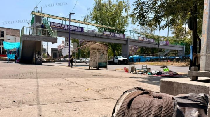 Puentes peatonales en la calzada México-Tacuba, focos de suciedad e inseguridad