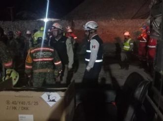 Rescatan a segundo minero con vida en El Rosario, Sinaloa